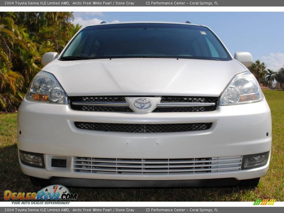 2004 Toyota Sienna XLE Limited AWD Arctic Frost White Pearl / Stone Gray Photo #9
