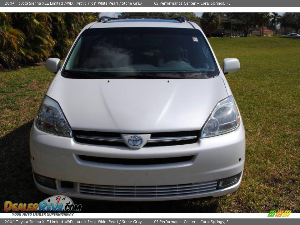 2004 Toyota Sienna XLE Limited AWD Arctic Frost White Pearl / Stone Gray Photo #10