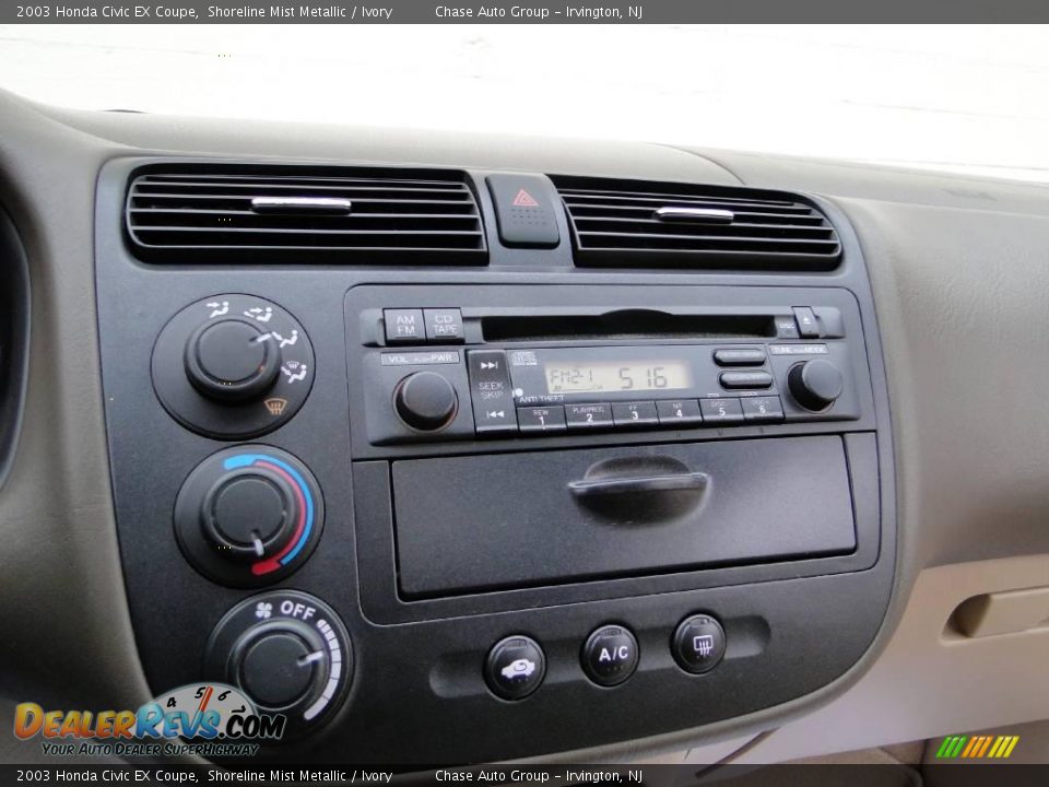 2003 Honda Civic EX Coupe Shoreline Mist Metallic / Ivory Photo #30