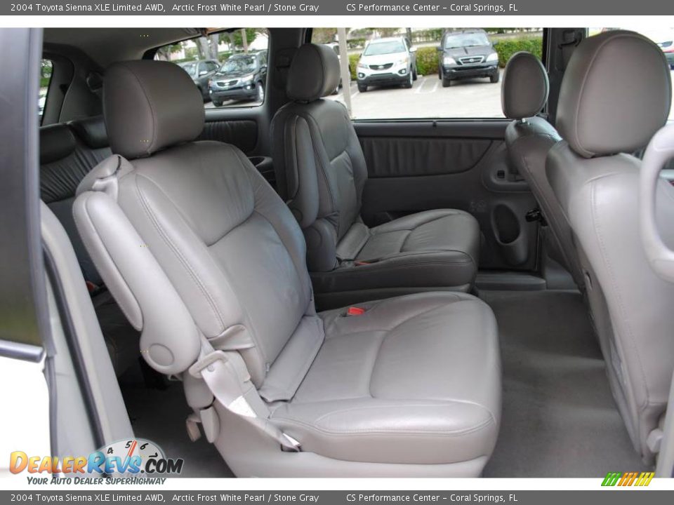 2004 Toyota Sienna XLE Limited AWD Arctic Frost White Pearl / Stone Gray Photo #31