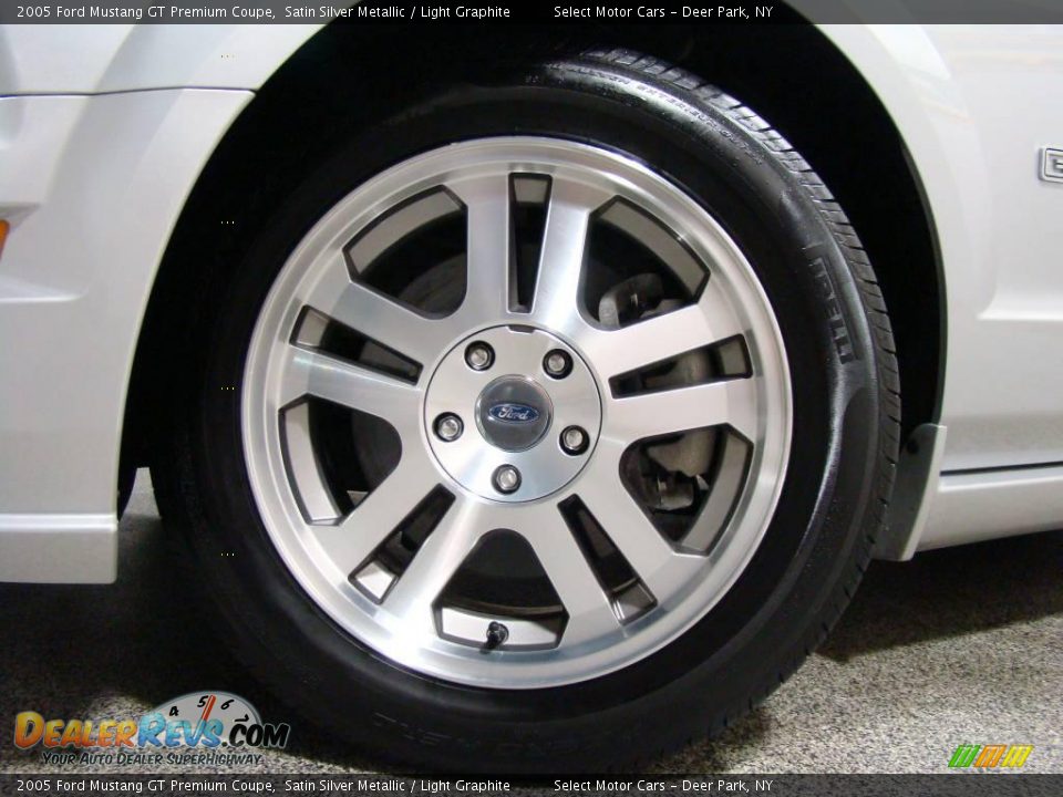 2005 Ford Mustang GT Premium Coupe Satin Silver Metallic / Light Graphite Photo #7