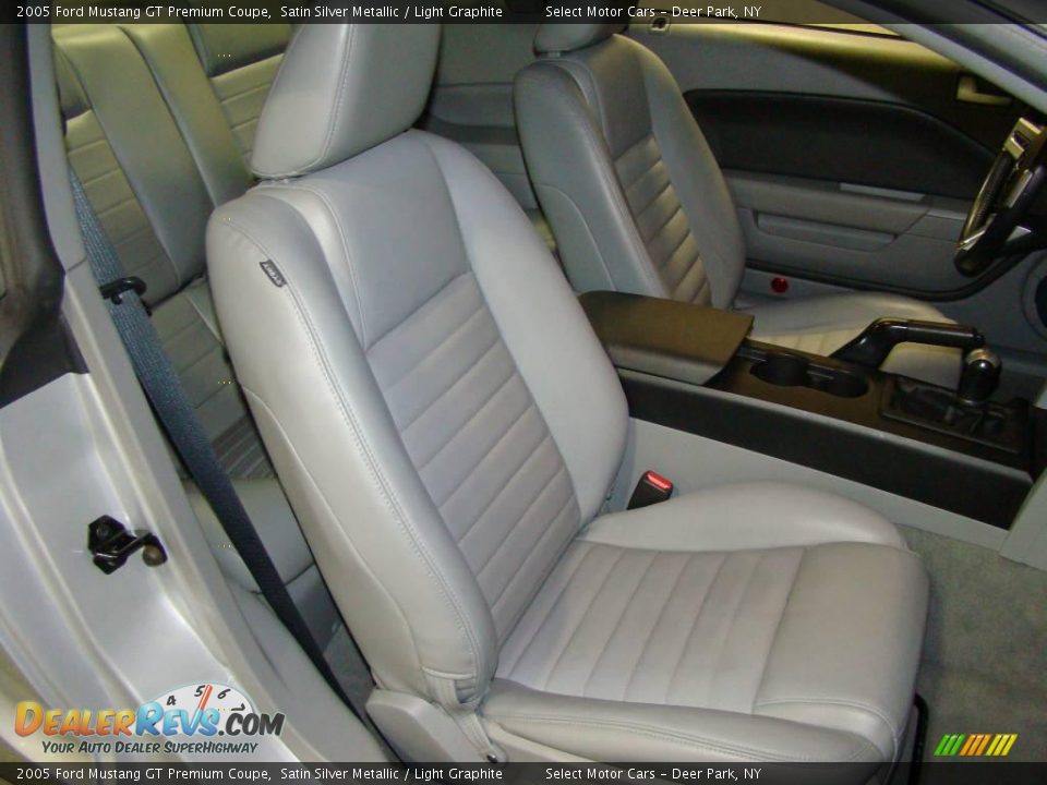 2005 Ford Mustang GT Premium Coupe Satin Silver Metallic / Light Graphite Photo #9