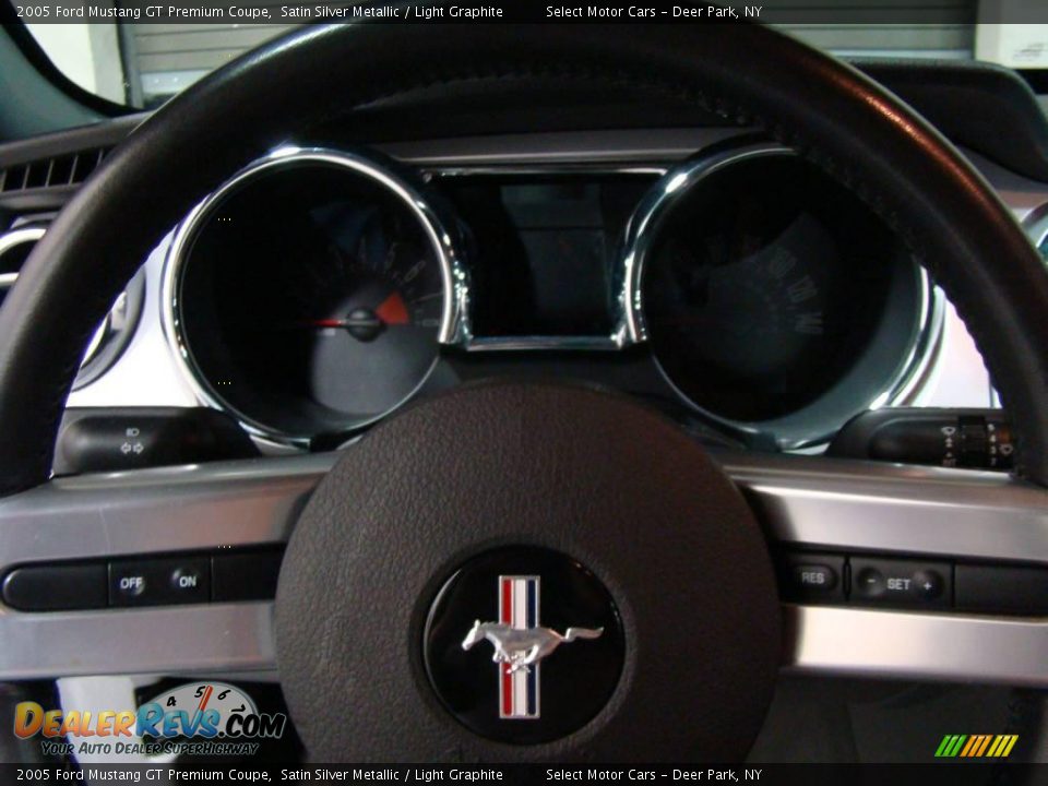2005 Ford Mustang GT Premium Coupe Satin Silver Metallic / Light Graphite Photo #10