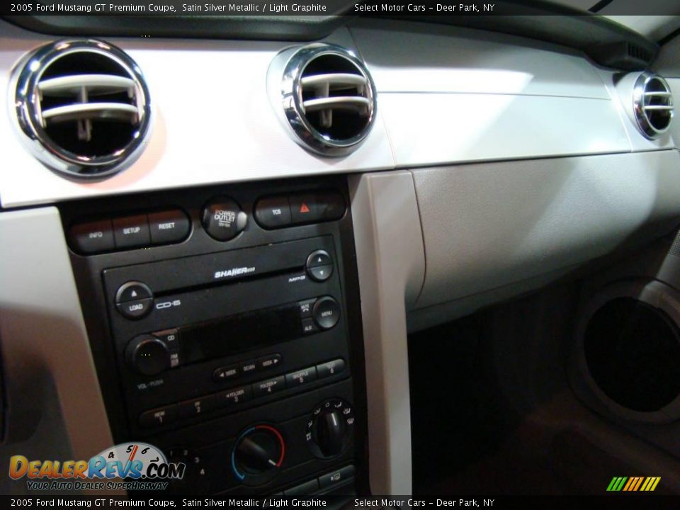 2005 Ford Mustang GT Premium Coupe Satin Silver Metallic / Light Graphite Photo #11