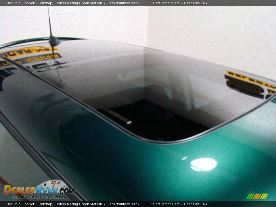 2006 Mini Cooper S Hardtop British Racing Green Metallic / Black/Panther Black Photo #6