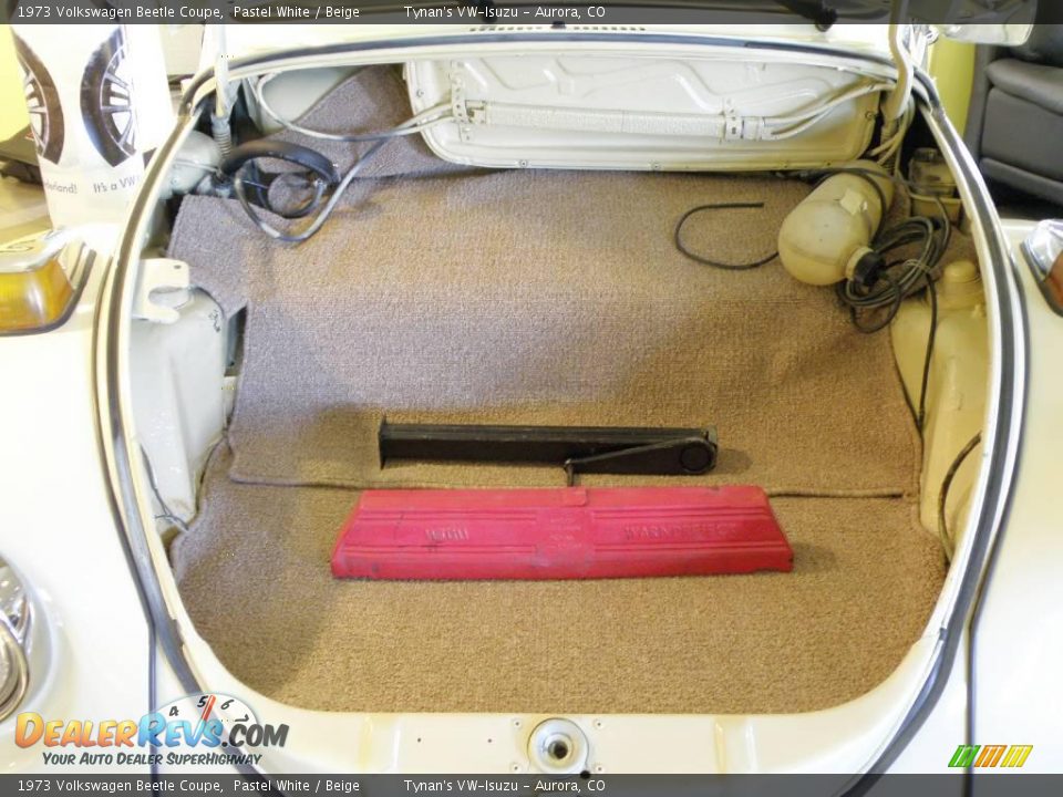 1973 Volkswagen Beetle Coupe Pastel White / Beige Photo #13