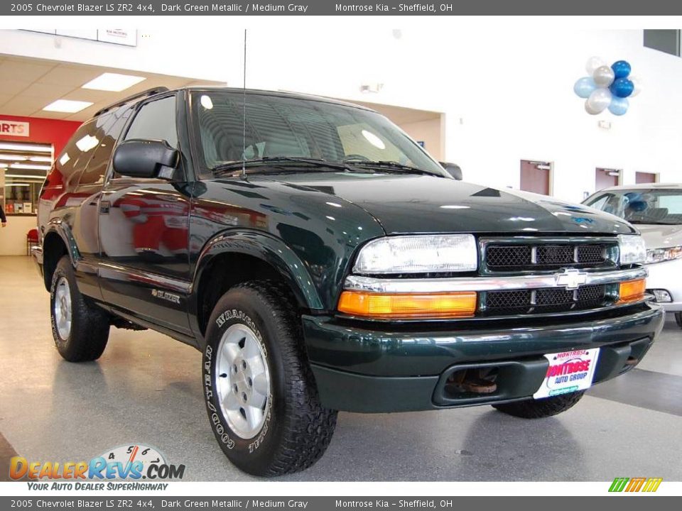 2005 Chevrolet Blazer LS ZR2 4x4 Dark Green Metallic / Medium Gray Photo #10