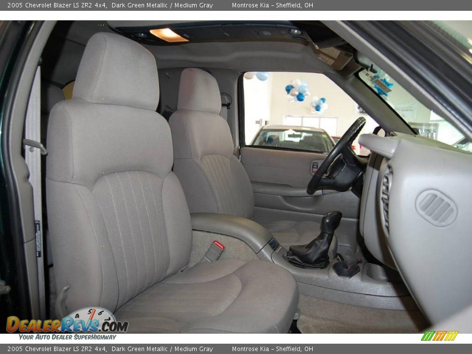 2005 Chevrolet Blazer LS ZR2 4x4 Dark Green Metallic / Medium Gray Photo #20