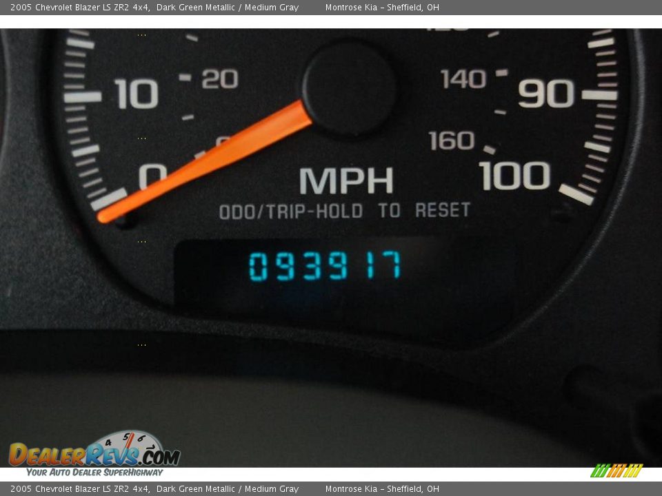 2005 Chevrolet Blazer LS ZR2 4x4 Dark Green Metallic / Medium Gray Photo #25