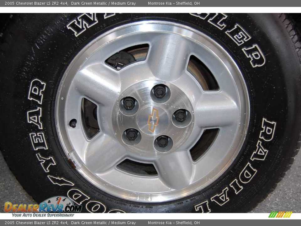 2005 Chevrolet Blazer LS ZR2 4x4 Dark Green Metallic / Medium Gray Photo #30