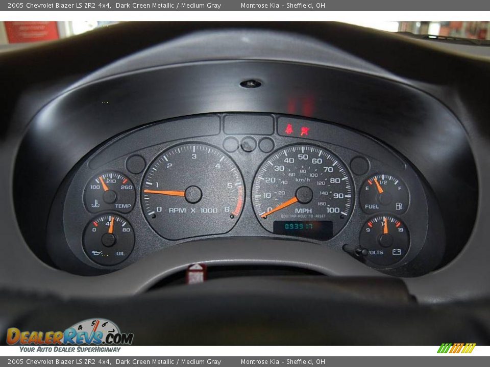 2005 Chevrolet Blazer LS ZR2 4x4 Dark Green Metallic / Medium Gray Photo #33