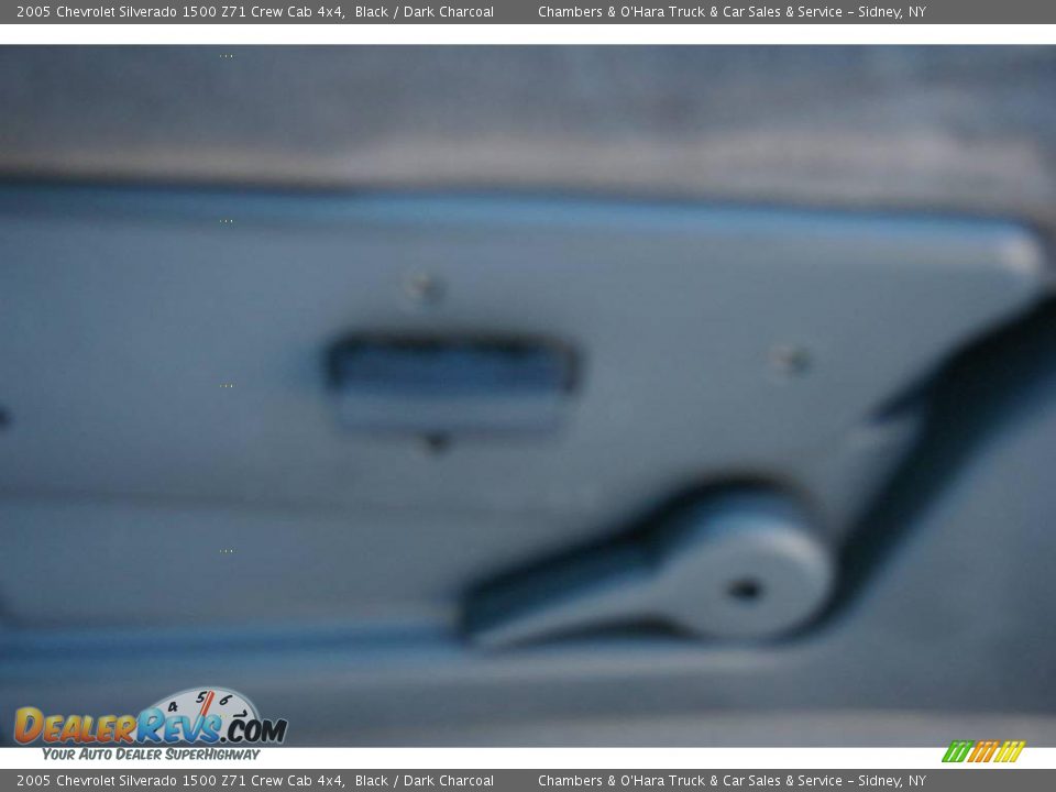 2005 Chevrolet Silverado 1500 Z71 Crew Cab 4x4 Black / Dark Charcoal Photo #4