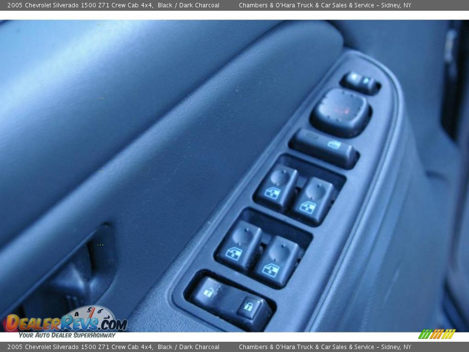 2005 Chevrolet Silverado 1500 Z71 Crew Cab 4x4 Black / Dark Charcoal Photo #9