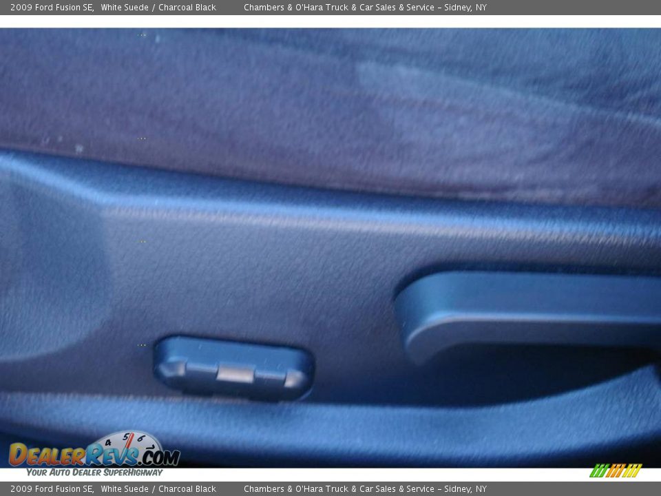 2009 Ford Fusion SE White Suede / Charcoal Black Photo #4