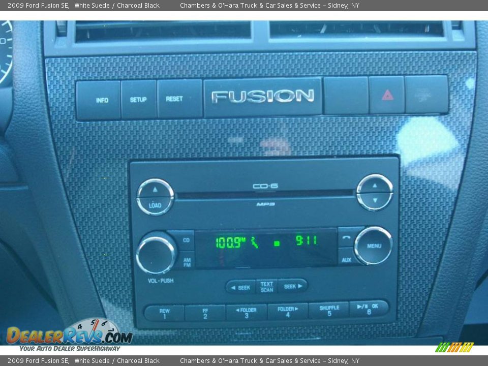 2009 Ford Fusion SE White Suede / Charcoal Black Photo #6