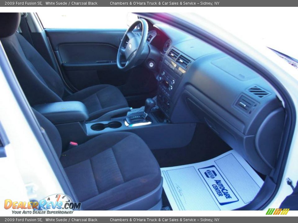 2009 Ford Fusion SE White Suede / Charcoal Black Photo #12