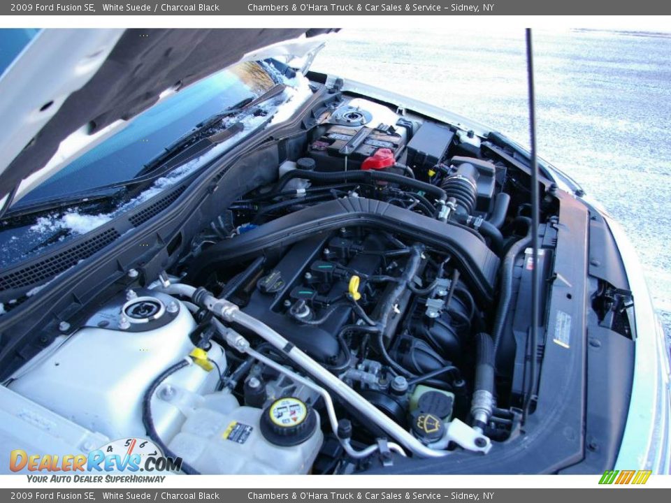 2009 Ford Fusion SE White Suede / Charcoal Black Photo #14
