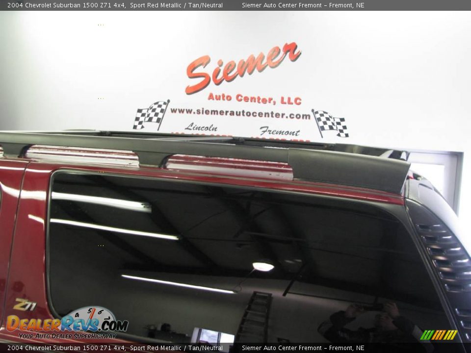 2004 Chevrolet Suburban 1500 Z71 4x4 Sport Red Metallic / Tan/Neutral Photo #3
