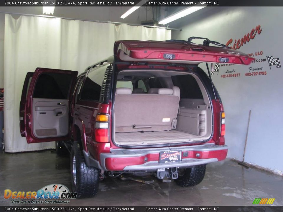 2004 Chevrolet Suburban 1500 Z71 4x4 Sport Red Metallic / Tan/Neutral Photo #7