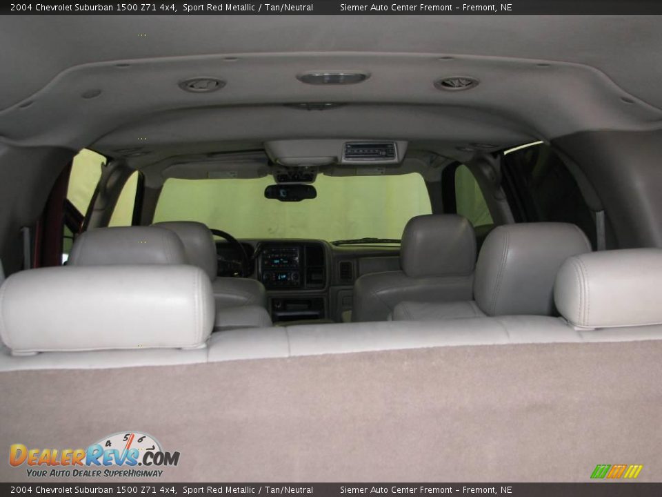 2004 Chevrolet Suburban 1500 Z71 4x4 Sport Red Metallic / Tan/Neutral Photo #10