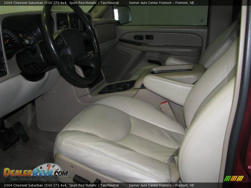 2004 Chevrolet Suburban 1500 Z71 4x4 Sport Red Metallic / Tan/Neutral Photo #12