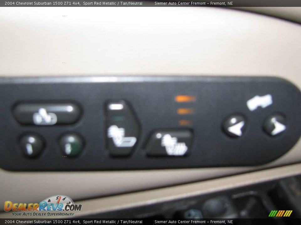 2004 Chevrolet Suburban 1500 Z71 4x4 Sport Red Metallic / Tan/Neutral Photo #14