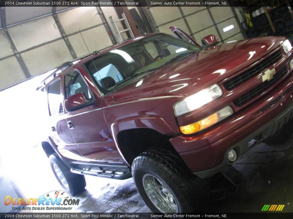 2004 Chevrolet Suburban 1500 Z71 4x4 Sport Red Metallic / Tan/Neutral Photo #28