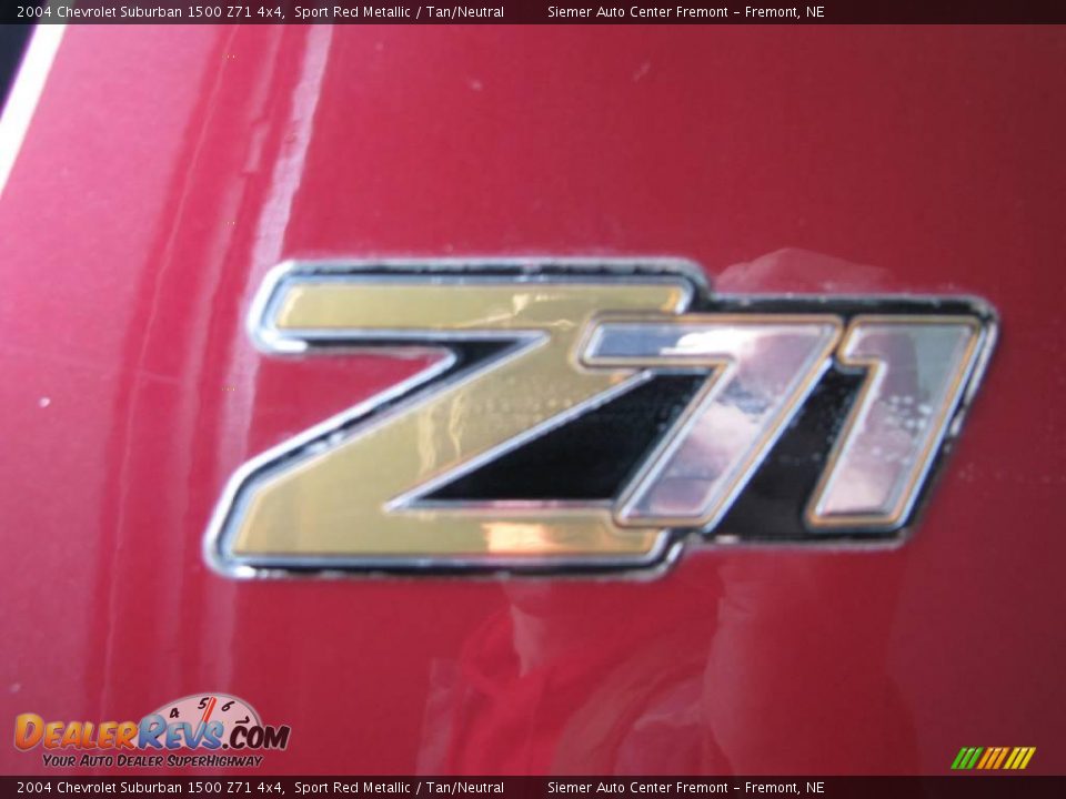 2004 Chevrolet Suburban 1500 Z71 4x4 Sport Red Metallic / Tan/Neutral Photo #34
