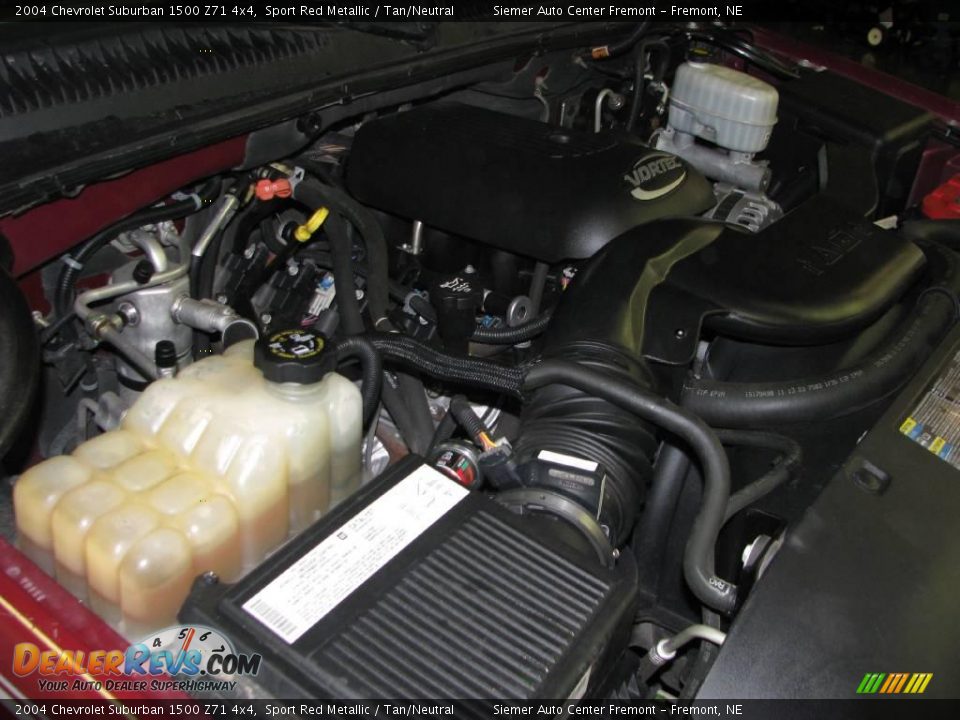 2004 Chevrolet Suburban 1500 Z71 4x4 Sport Red Metallic / Tan/Neutral Photo #36
