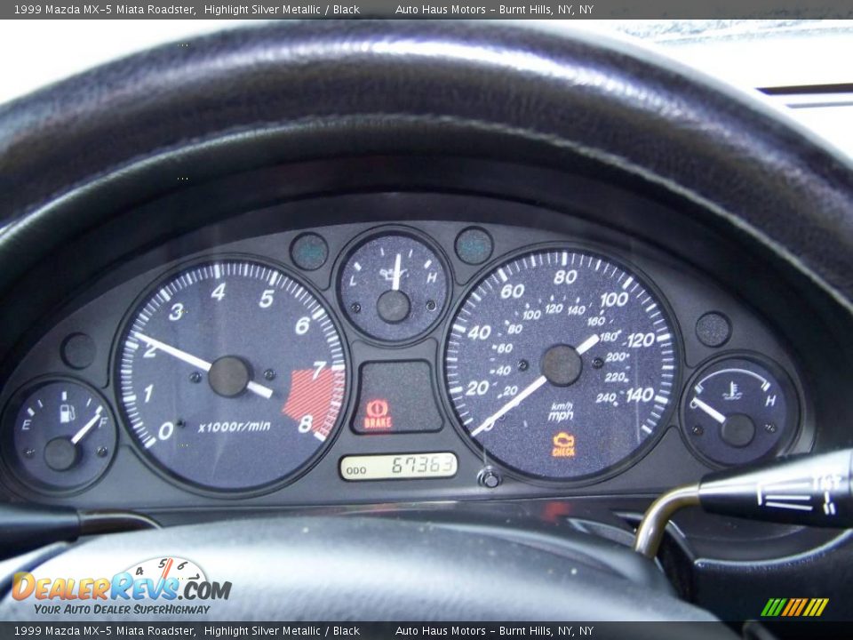 1999 Mazda MX-5 Miata Roadster Highlight Silver Metallic / Black Photo #13