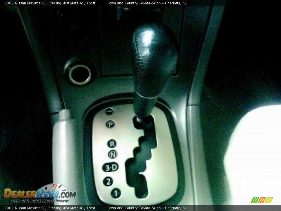 2002 Nissan Maxima SE Sterling Mist Metallic / Frost Photo #11