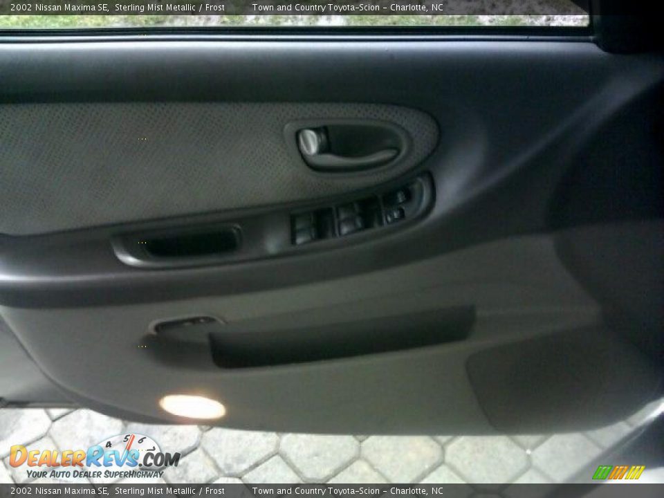 2002 Nissan Maxima SE Sterling Mist Metallic / Frost Photo #13