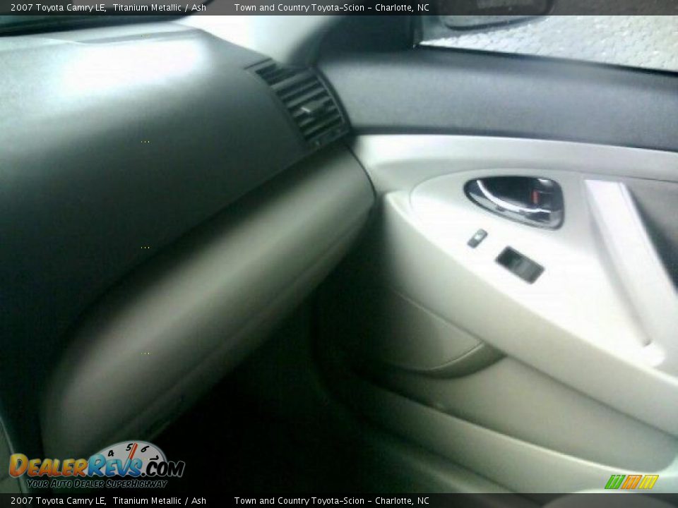 2007 Toyota Camry LE Titanium Metallic / Ash Photo #12