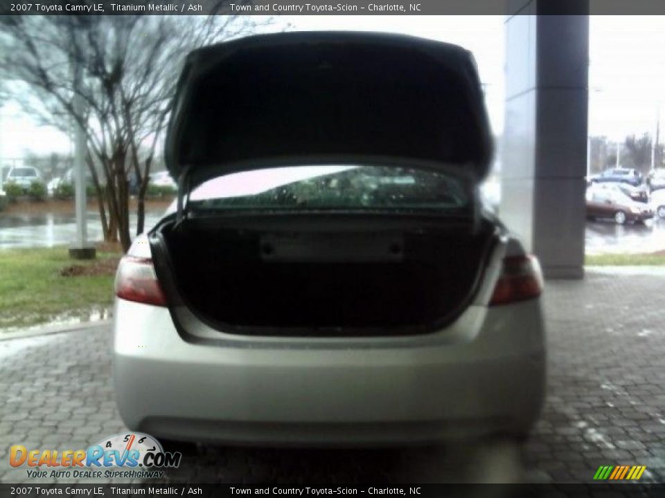 2007 Toyota Camry LE Titanium Metallic / Ash Photo #15