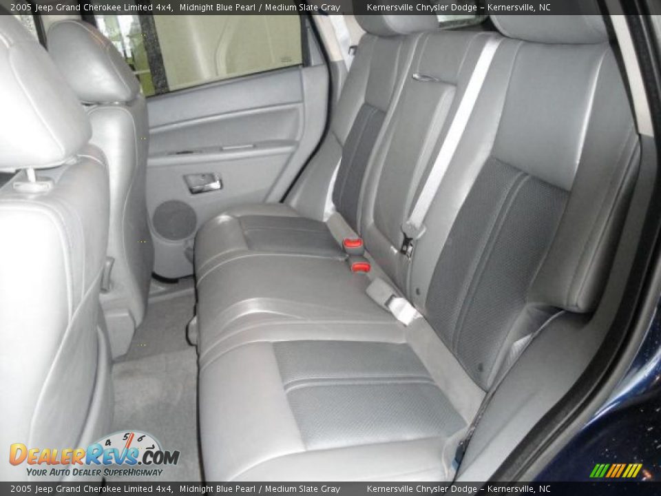 2005 Jeep Grand Cherokee Limited 4x4 Midnight Blue Pearl / Medium Slate Gray Photo #7