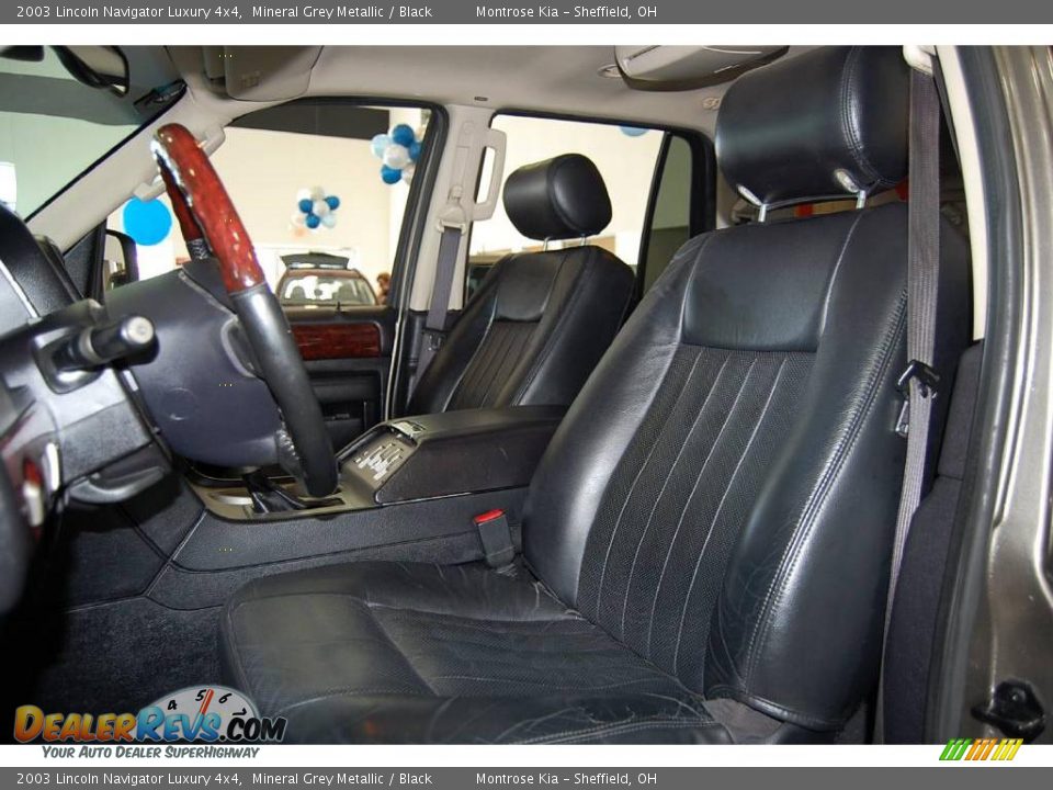 2003 Lincoln Navigator Luxury 4x4 Mineral Grey Metallic / Black Photo #16
