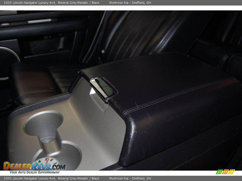 2003 Lincoln Navigator Luxury 4x4 Mineral Grey Metallic / Black Photo #23