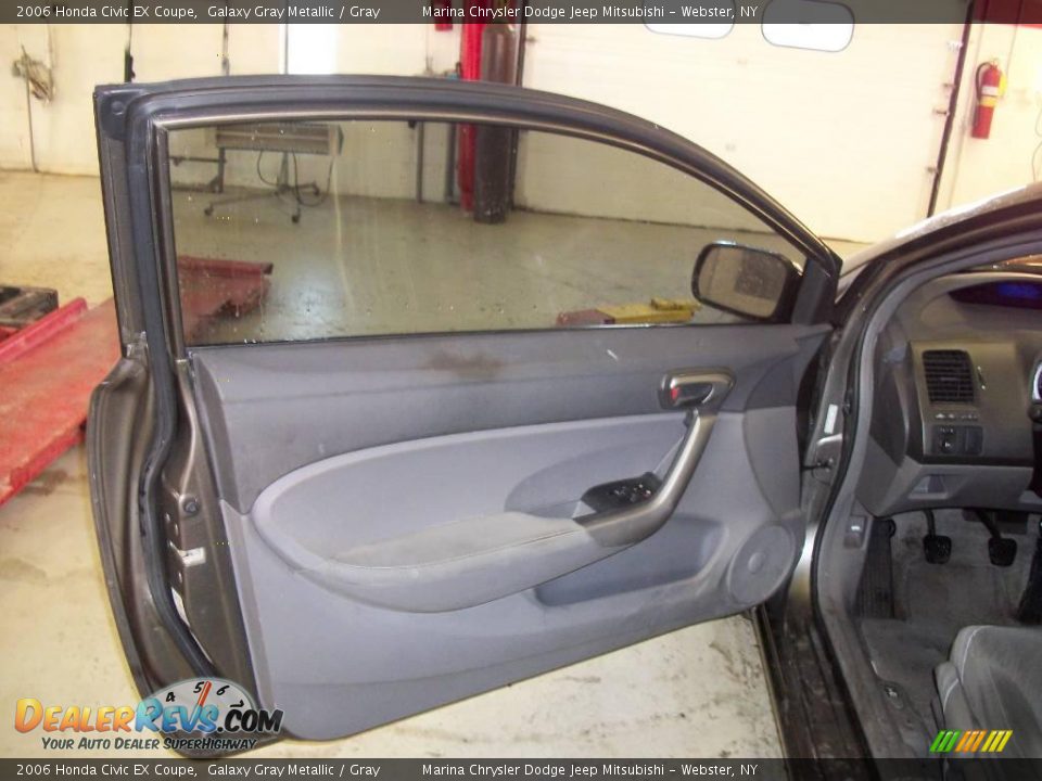 2006 Honda Civic EX Coupe Galaxy Gray Metallic / Gray Photo #8