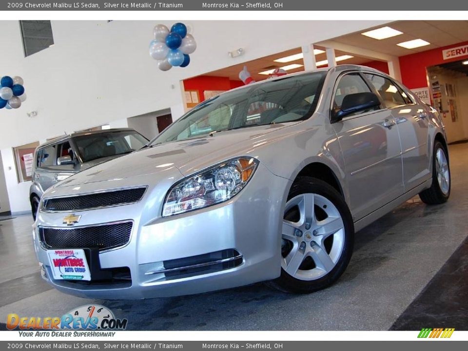 2009 Chevrolet Malibu LS Sedan Silver Ice Metallic / Titanium Photo #2