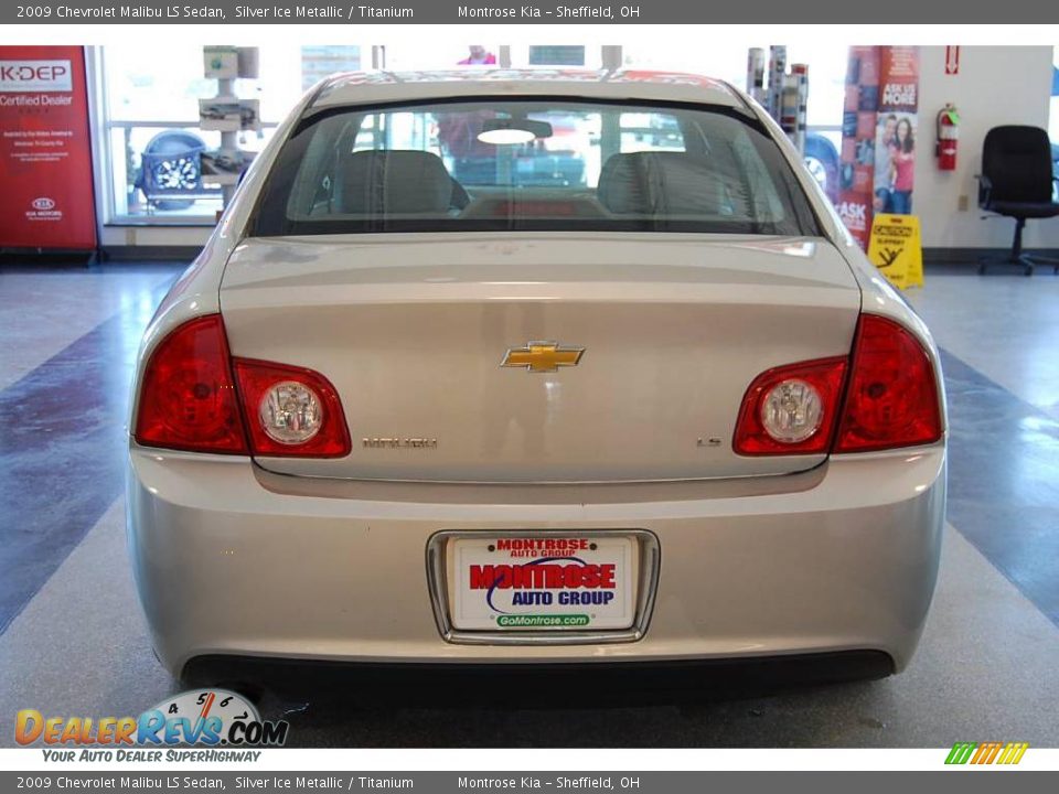 2009 Chevrolet Malibu LS Sedan Silver Ice Metallic / Titanium Photo #6