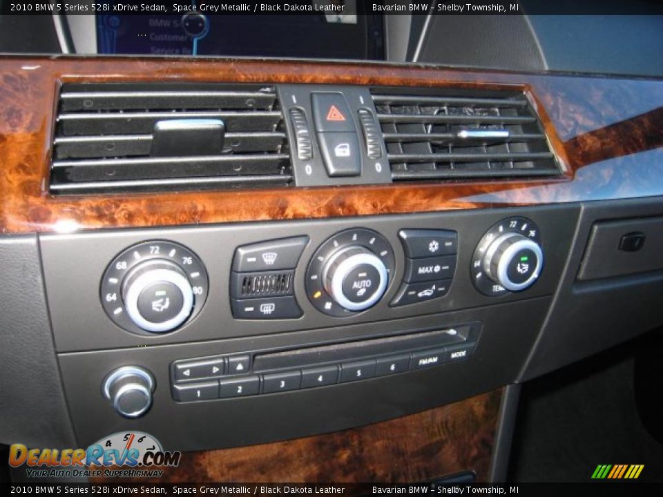 2010 BMW 5 Series 528i xDrive Sedan Space Grey Metallic / Black Dakota Leather Photo #13