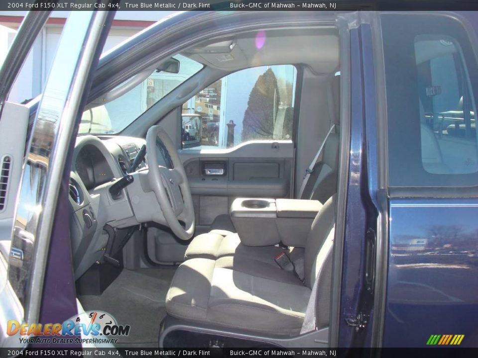 2004 Ford F150 XLT Regular Cab 4x4 True Blue Metallic / Dark Flint Photo #11