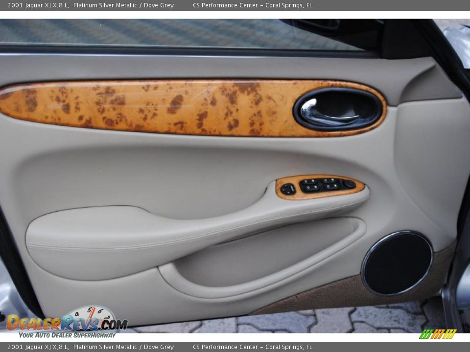 2001 Jaguar XJ XJ8 L Platinum Silver Metallic / Dove Grey Photo #24
