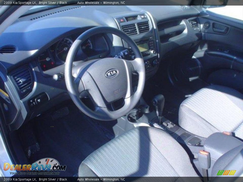 2009 Kia Sportage LX Bright Silver / Black Photo #9