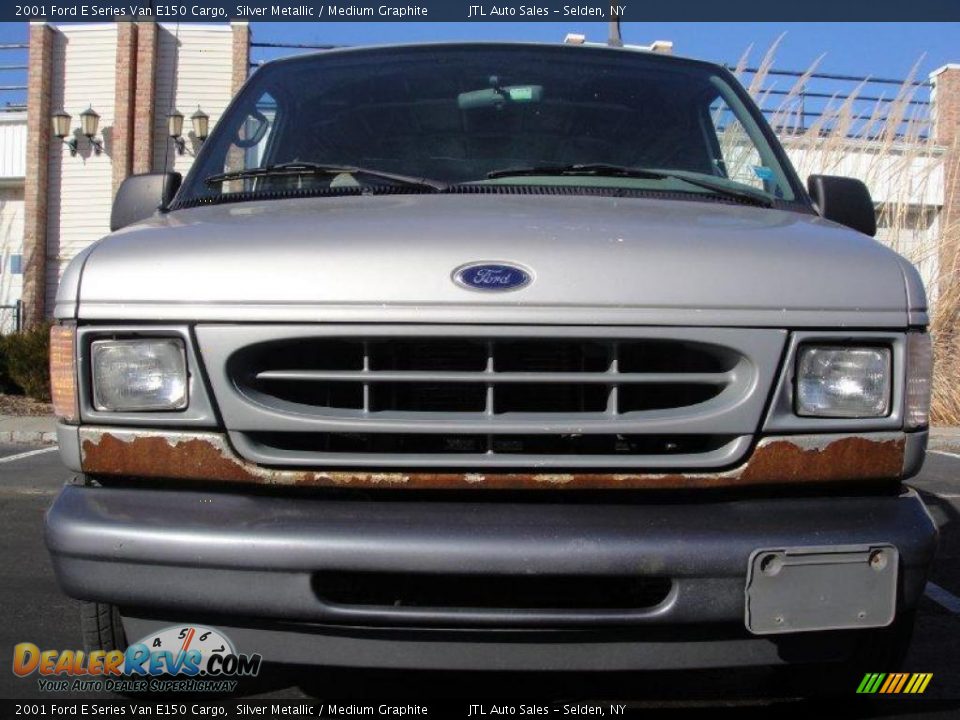 2001 Ford E Series Van E150 Cargo Silver Metallic / Medium Graphite Photo #2
