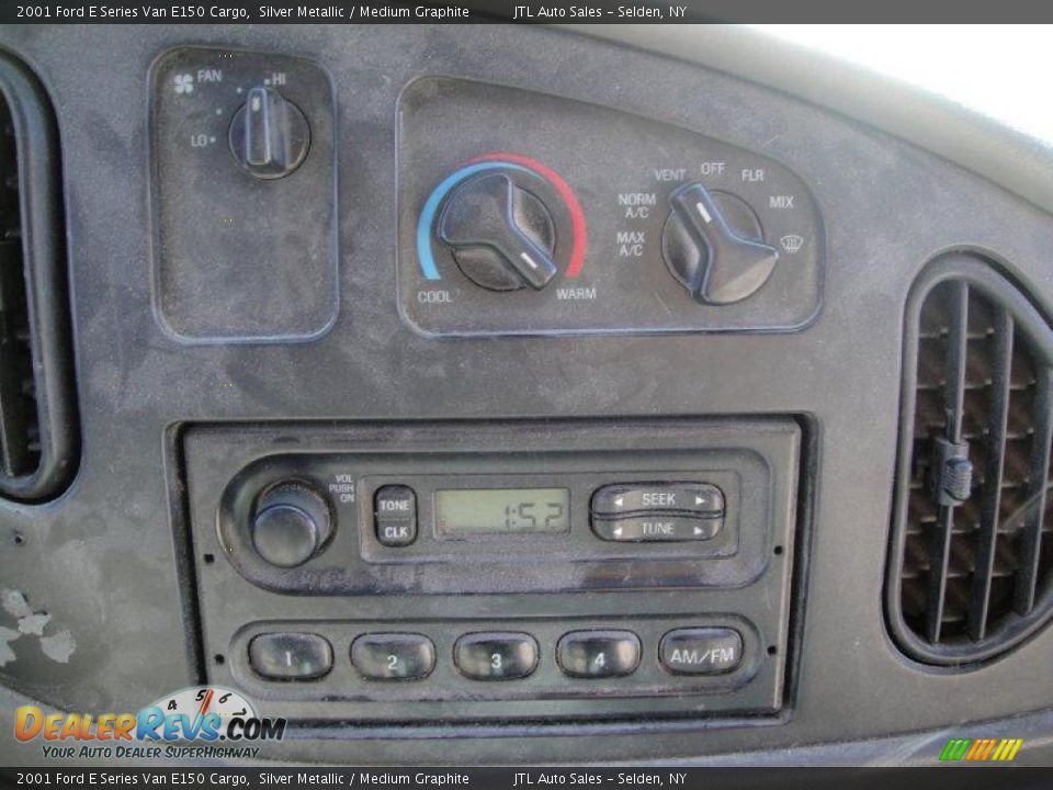 2001 Ford E Series Van E150 Cargo Silver Metallic / Medium Graphite Photo #15