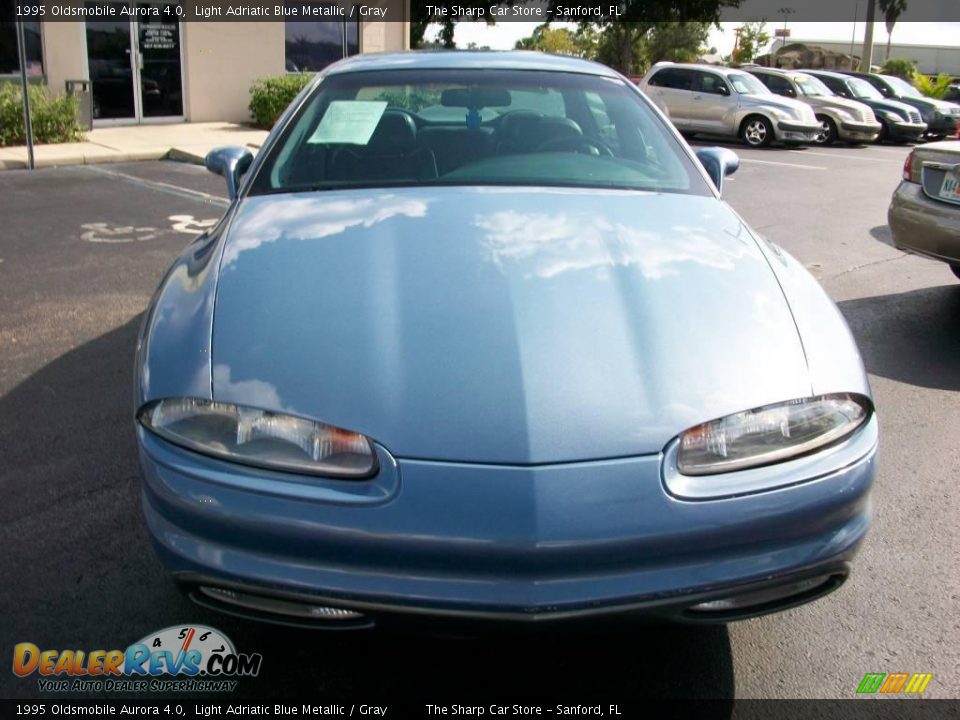 1995 Oldsmobile Aurora 4.0 Light Adriatic Blue Metallic / Gray Photo #3