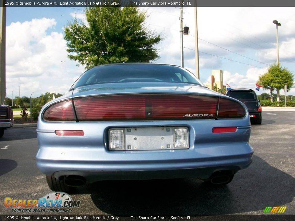 1995 Oldsmobile Aurora 4.0 Light Adriatic Blue Metallic / Gray Photo #4