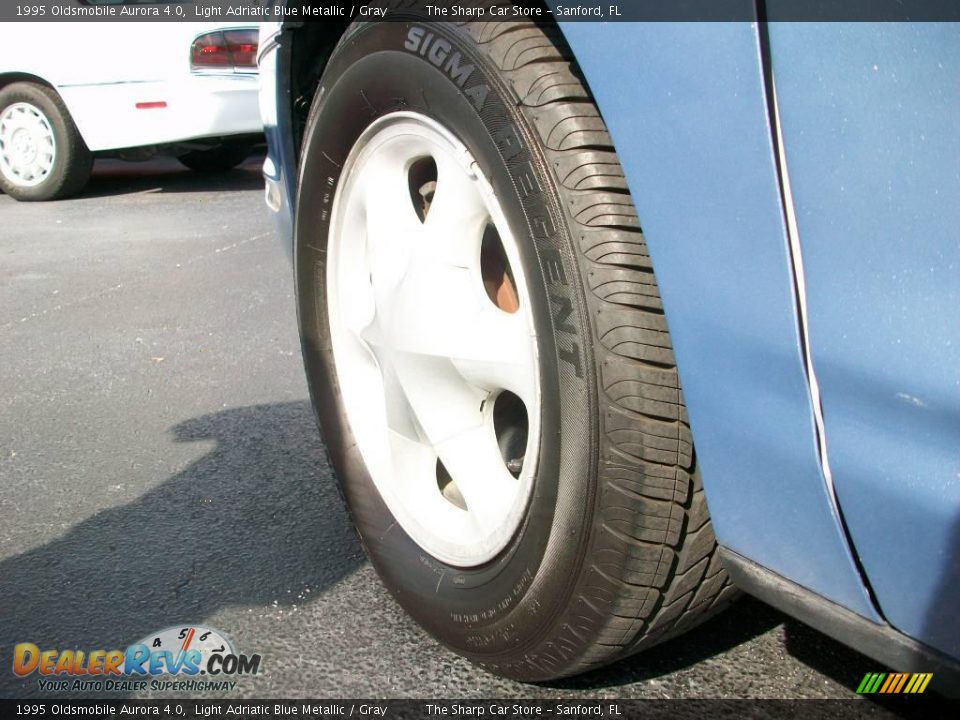 1995 Oldsmobile Aurora 4.0 Light Adriatic Blue Metallic / Gray Photo #20