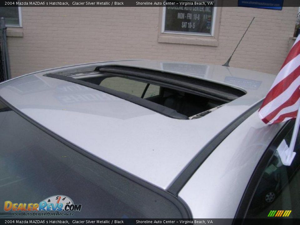 2004 Mazda MAZDA6 s Hatchback Glacier Silver Metallic / Black Photo #9